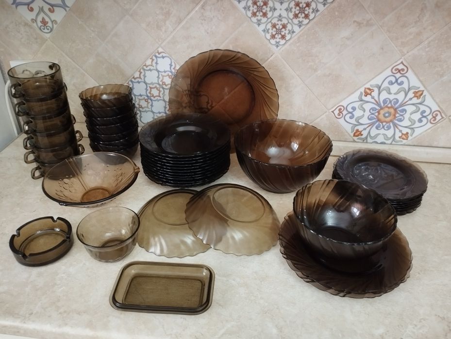 Продам посуду Аrcoroc, тарелки салатницы и т.д.