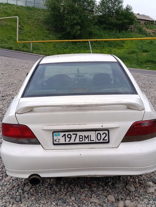 Mitsubishi Galant 8