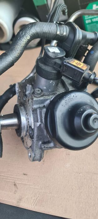 pompa de injecție  03l130755d pompa de inalte 2.0 diesel vw , seat,