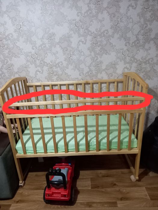 Отдам детская кровать с матрасом