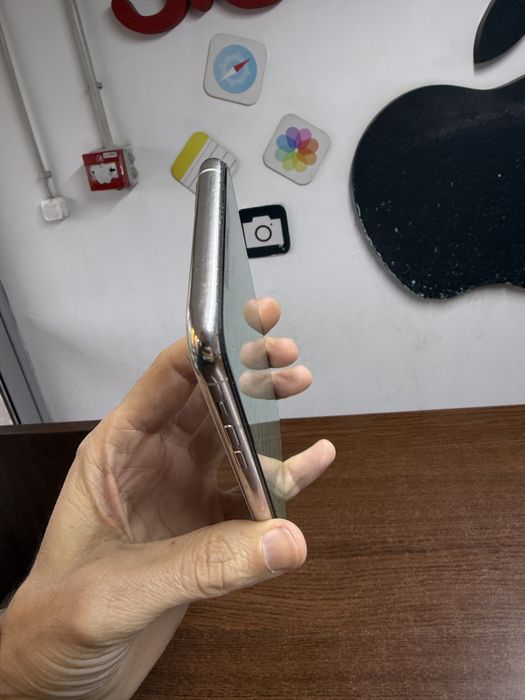 Vand Iphone 11 Pro Max 64gb