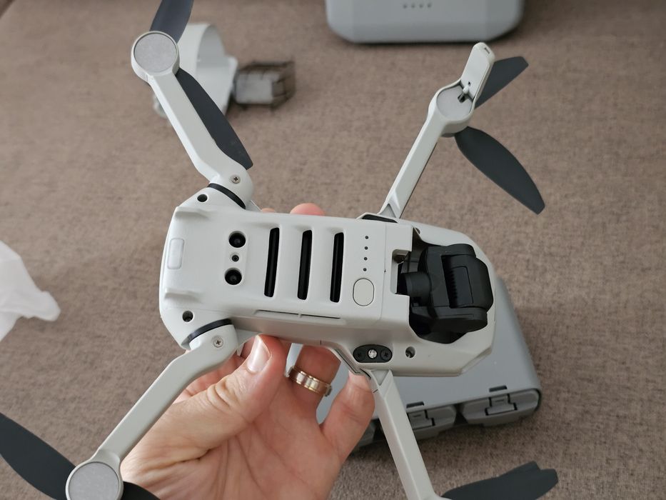 Dji mini 2 fly more combo
