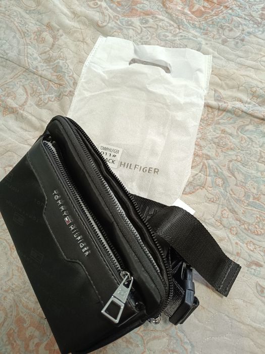 Подарок Tommy Hilfiger Сумочка,Барсетка,Клач,Бананка,Поясная и Плечо