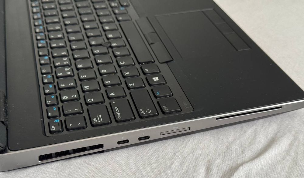 Dell Precision 7530 workstation i7-8750H  32Gb  512Gb Quadro P2000 ideal grafica