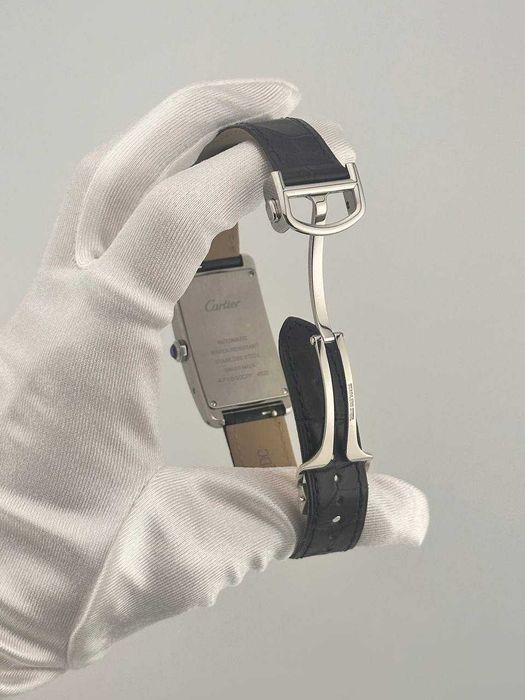 Часы Cartier Tank