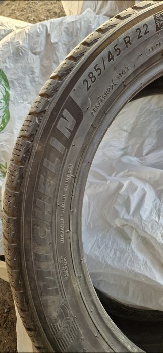 Michelin 285.45.R22