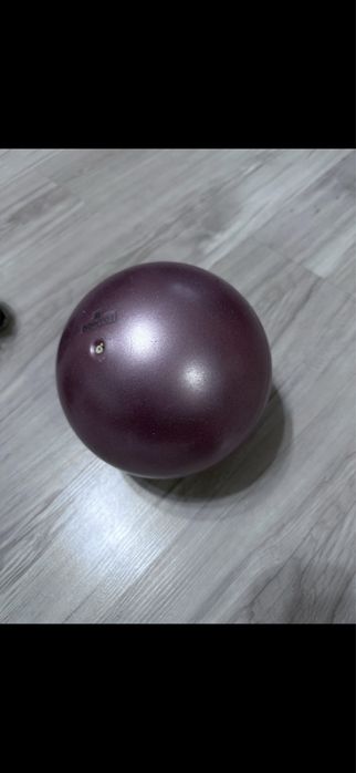 гимнастическа топка