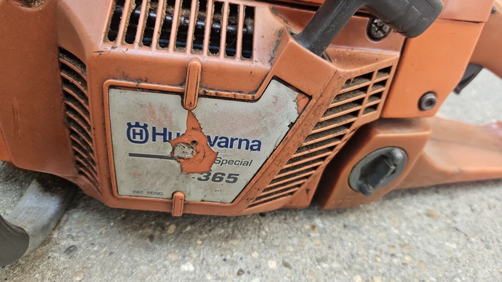 Husqvarna 365 нова бубина нова свещ