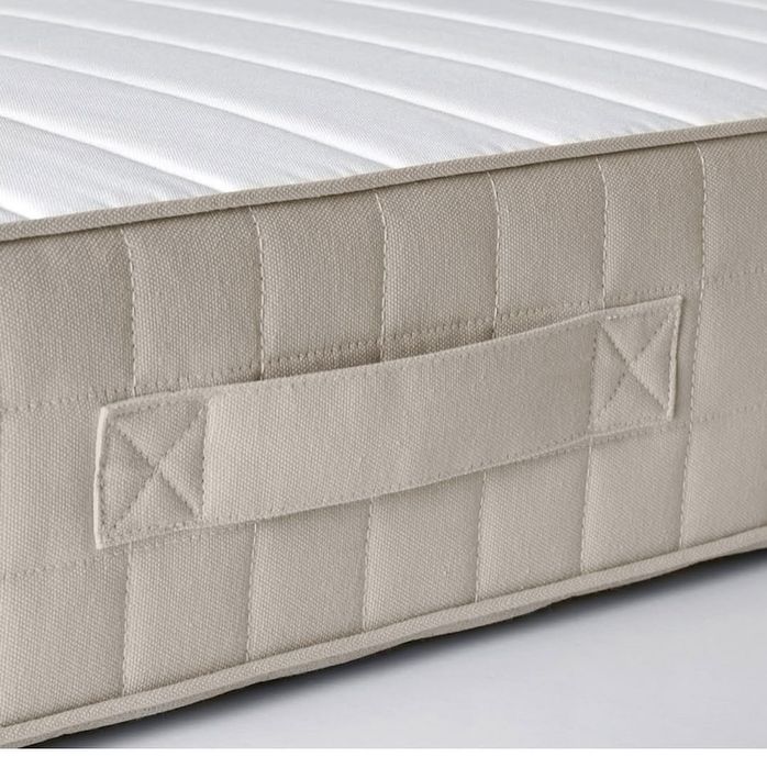 Матрас  для кровати