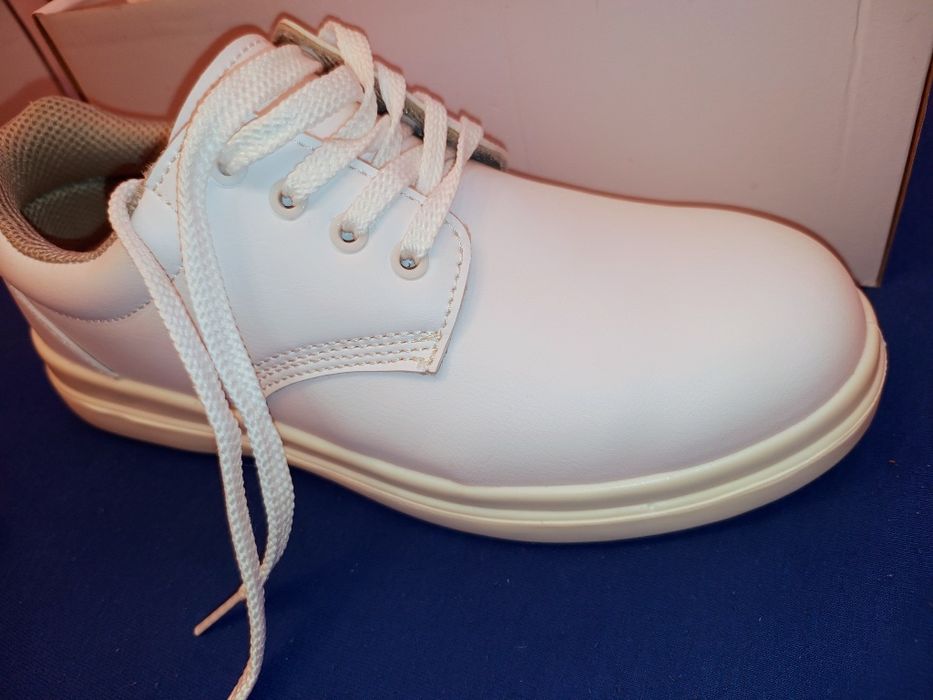 Bocanci și pantofi protecție