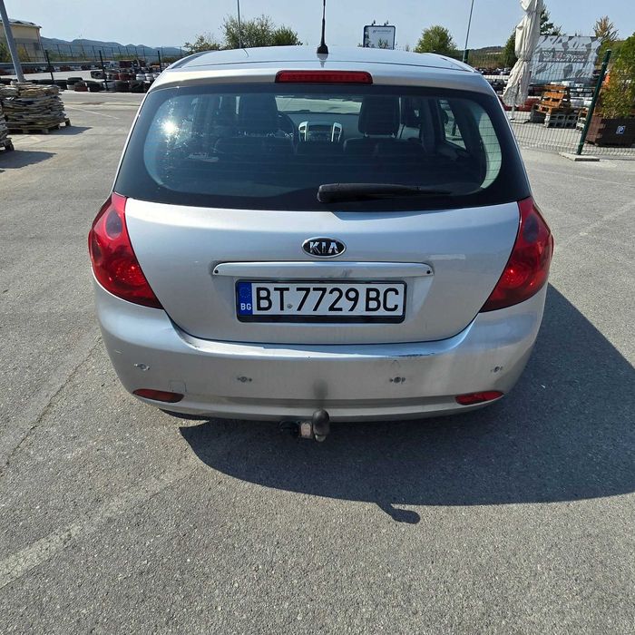 продавам KIA ceed