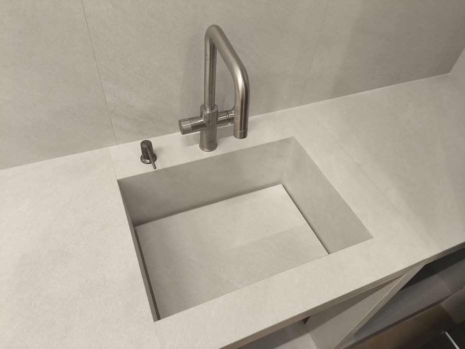 Раковина из керамогранита