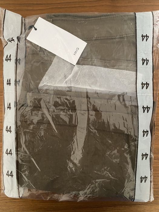 MANGO къси панталони размер L или 44