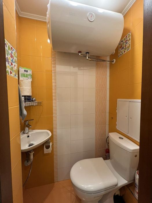 Продава се Тристаен апартамент в София, Люлин 8 - 76 кв.м за 2172 €/кв.м - Снимка #11