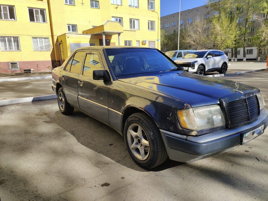 Продам Мерседес 260Е