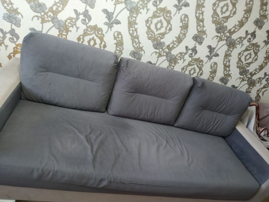 Диван темно-серый
