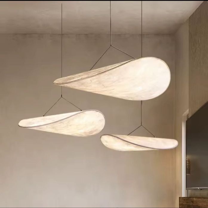 Lampă LED suspendată