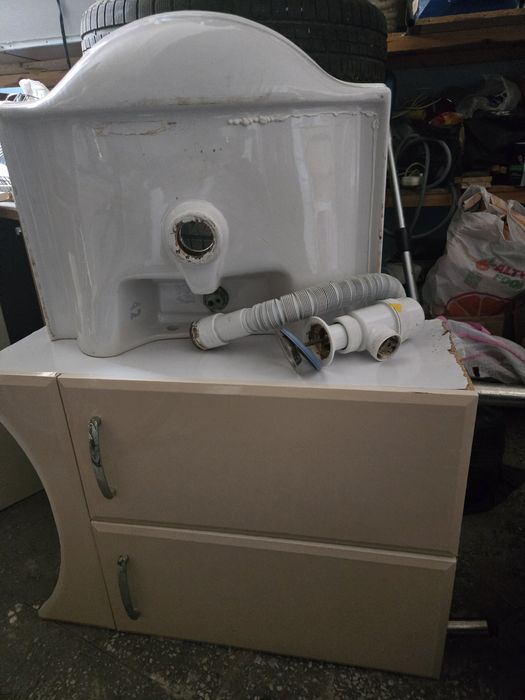 Продам раковину б/у со шкафчиком