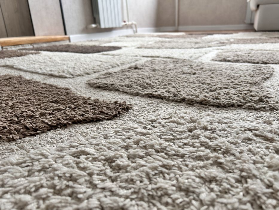 Продам ковер в отличном состоянии