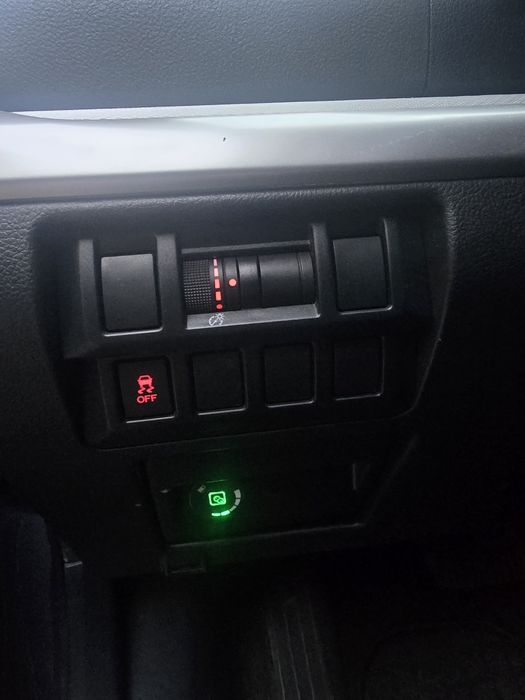 Subaru Outback 2.5i AWD, GAS