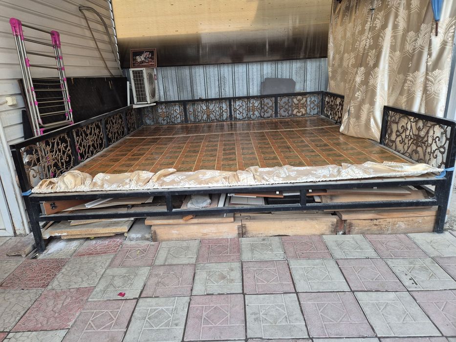 Тапчан продам металический