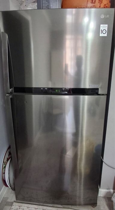 Продам Холодильник LG
