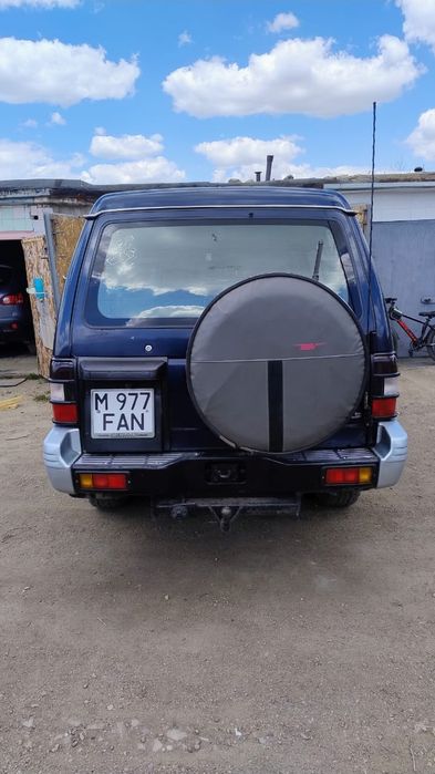 Продаётся Mitsubishi Pojero 2