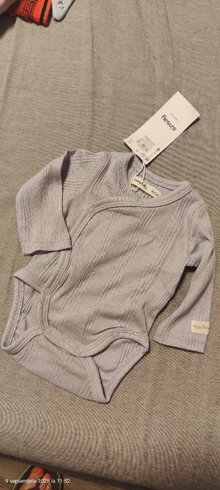 Set 3 Body-uri bebe noi(cu etichete) cu deschidere frontală