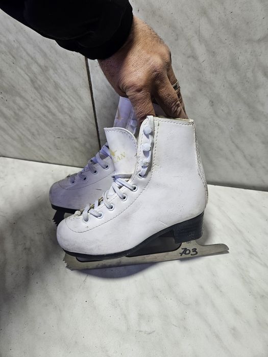 Patine 703 gheata patinaj artistic American marime  30   ( 20 cm)