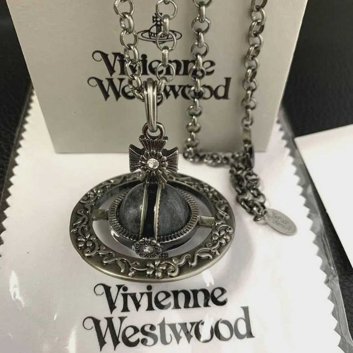 Vivienne Westwood Колие
