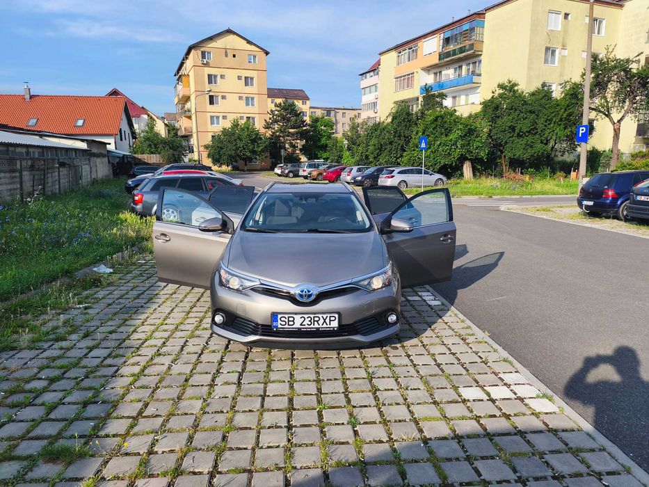 TOYOTA Auris 2015 — imagine 3