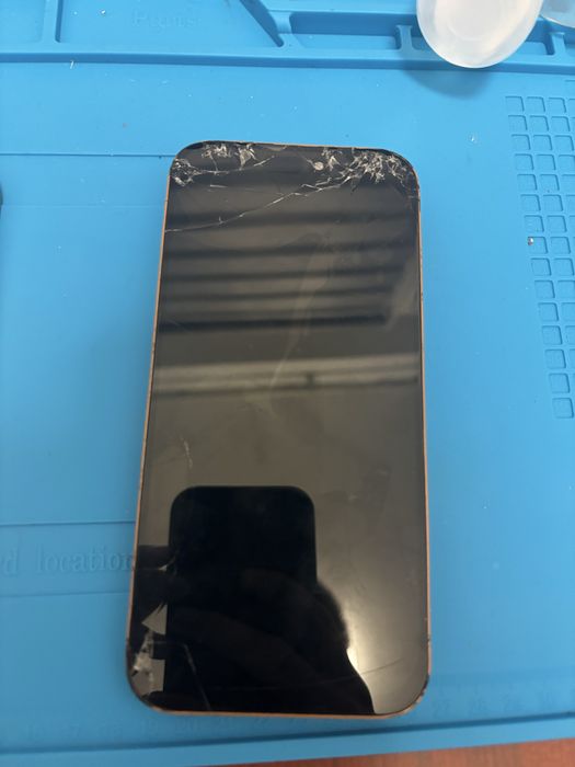 Vand iphone piese
