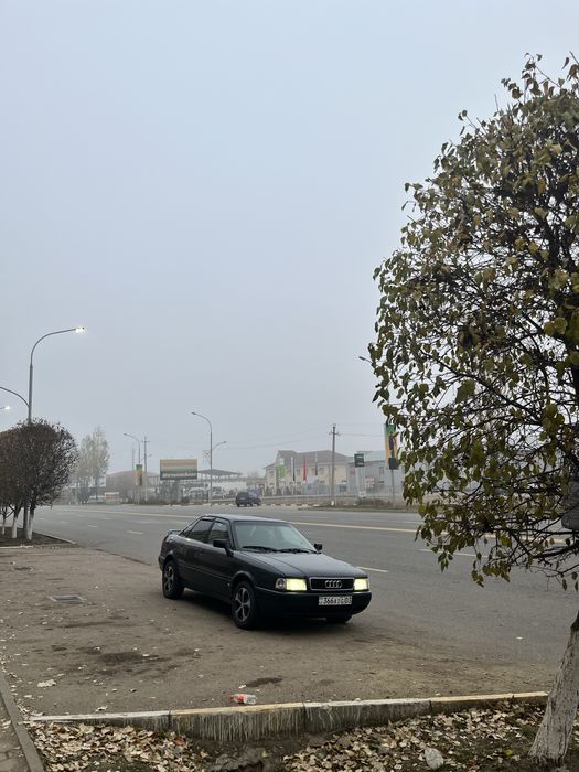Продам Audi 80 b4