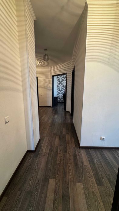 Продам квартиру 3 комнатную