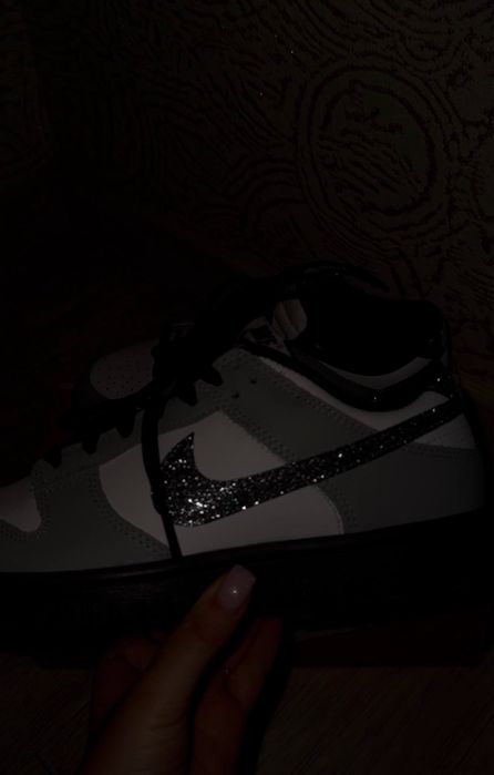 Кроссовки Nike dunk low glitter swoosh