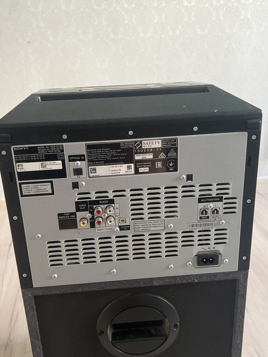 Продам мощную колонку SONY