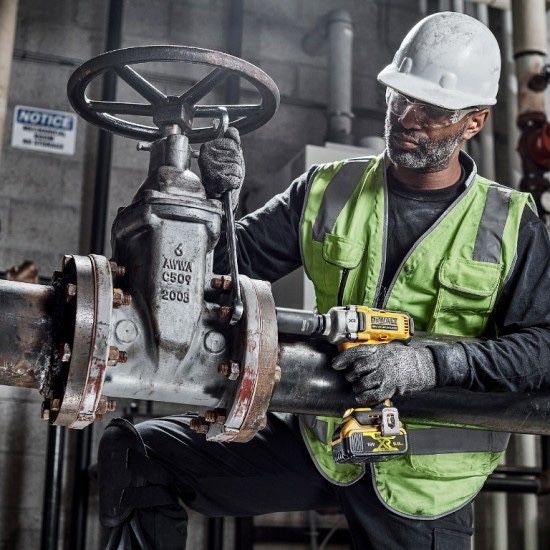 Гайковерт DeWALT DCF892N 18V XR Brushless / Безчетков - 812Nm