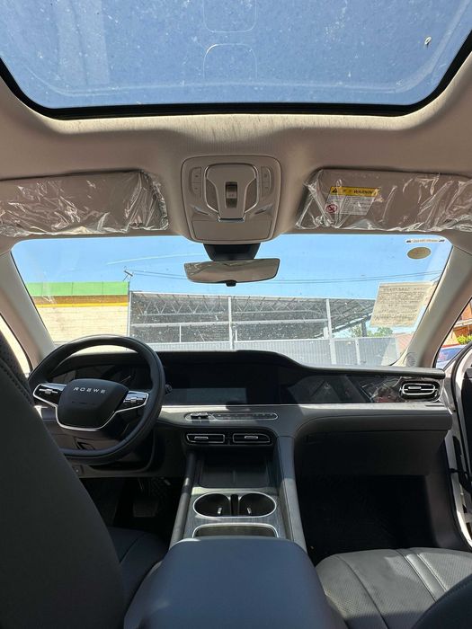 Арендовать  автомобиль Roewe D7