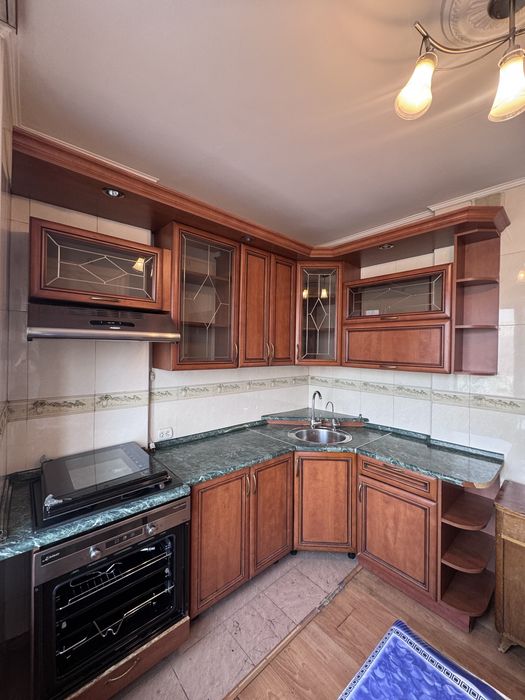 Продам встроенную кухню