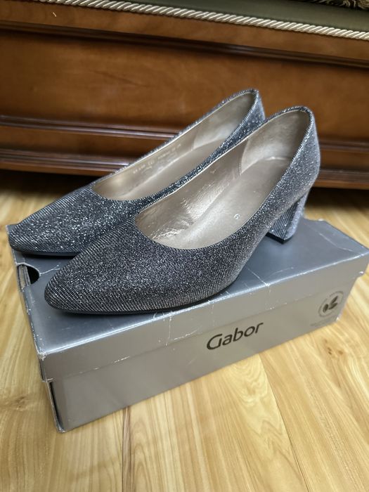 Продается туфли