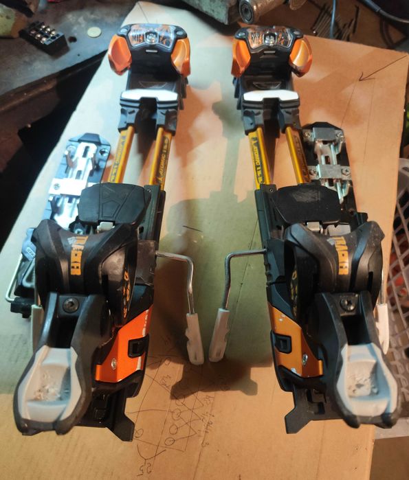 Крепление для скитур ,фрирайд Atomic Tracker.