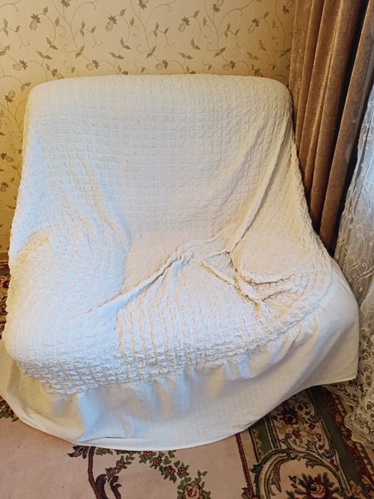 Б/У диван и 2 кресла