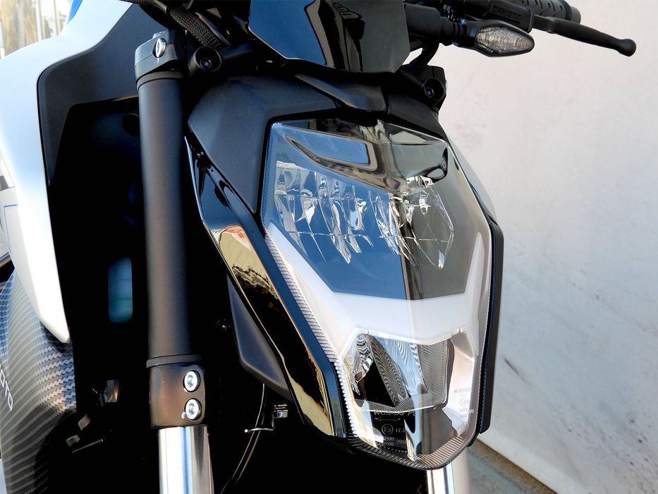 Motocicletă CFLITE 250NK 2026 | Rate | Leasing