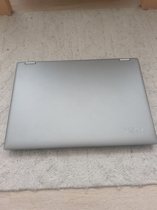 Laptop lenovo yoga 520,i5 a8a gen,8gb ram,ssd 180gb