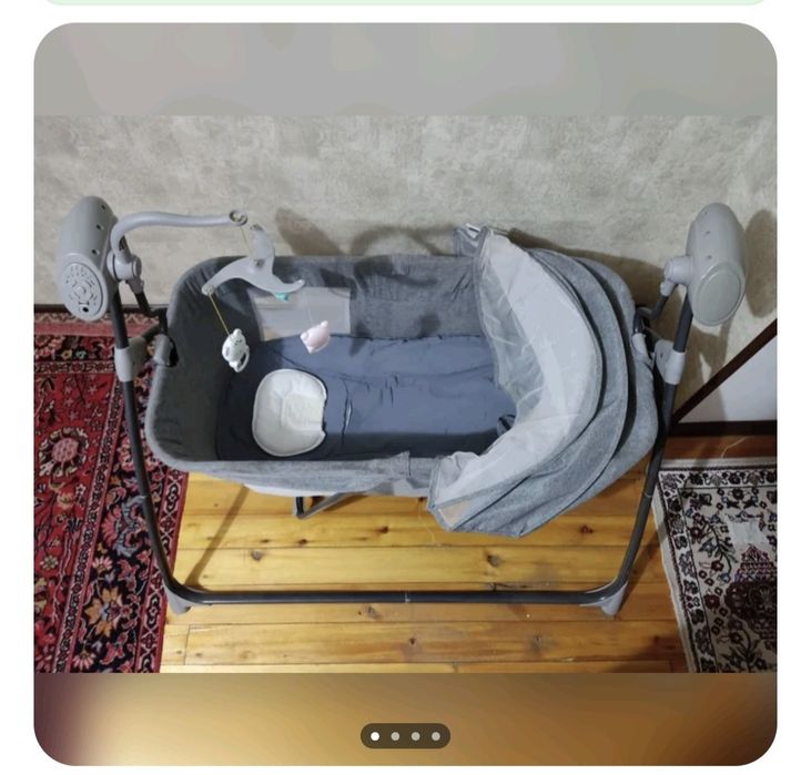Болалар учун узини узи тебратадиган Люлька .