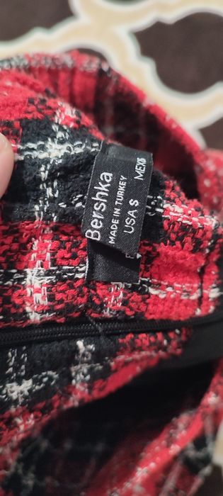 Fustă + tricou, mărimea S ambele produse