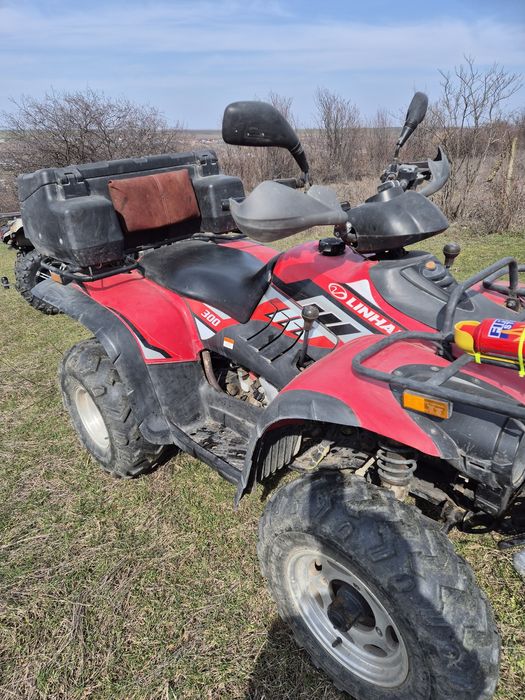 Vind atv linhai worker 2x4 in stare perfecta de functionare