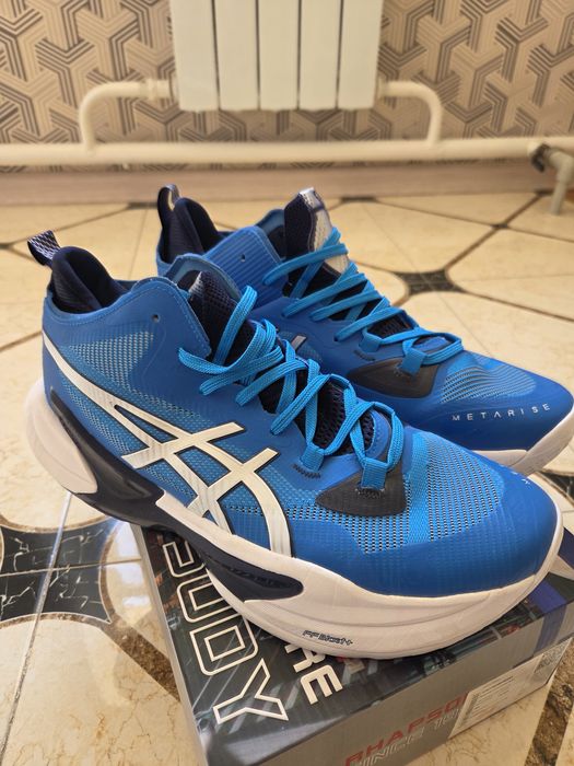 Красовки Asics Metairie paris