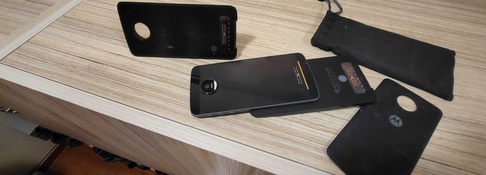 Motorola  модель: Moto Z