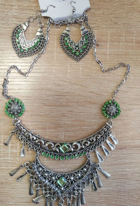 Комплект украшения